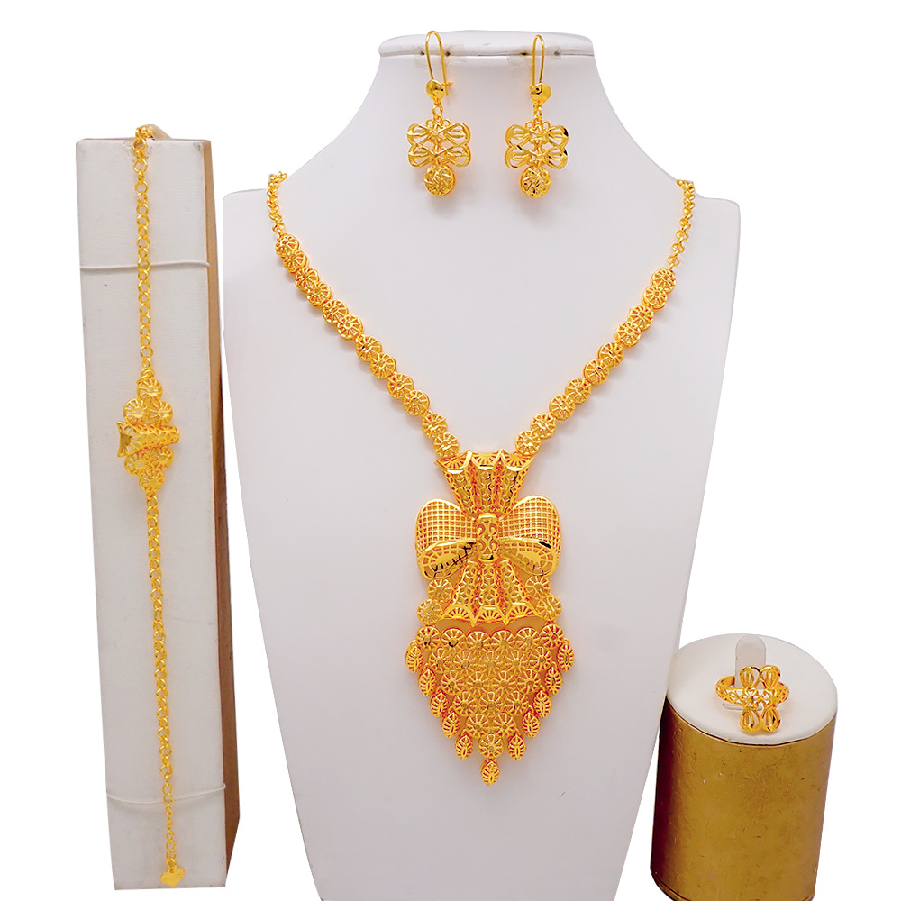 Photography Yellow - Women's Traditional Gold 4-Piece Set |